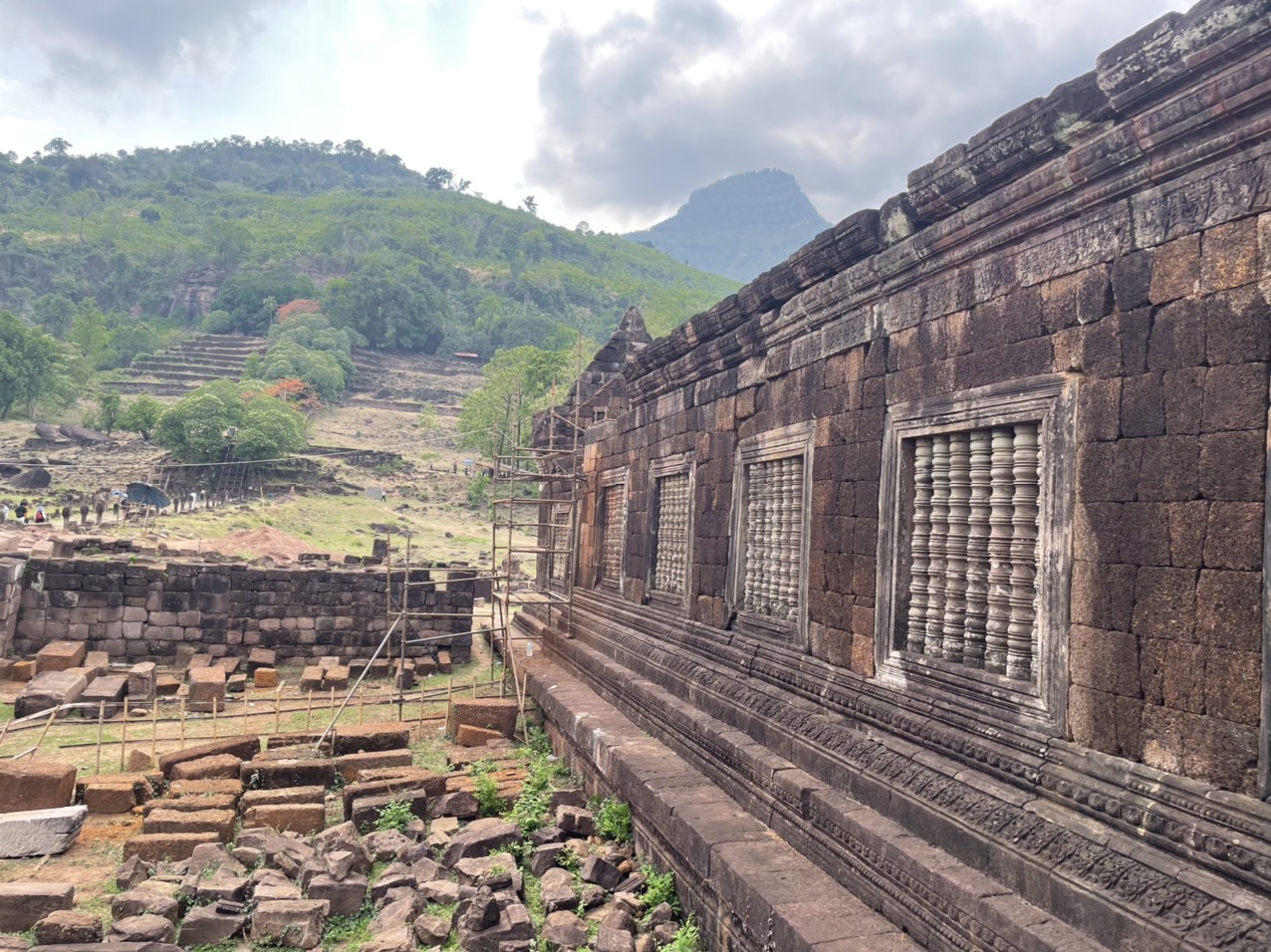 Tham quan ngôi đền cổ nhất Lào - Wat Phou
